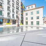 Exclusive Terrace At Savoy Insular