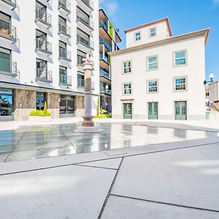 Exclusive Terrace At Savoy Insular